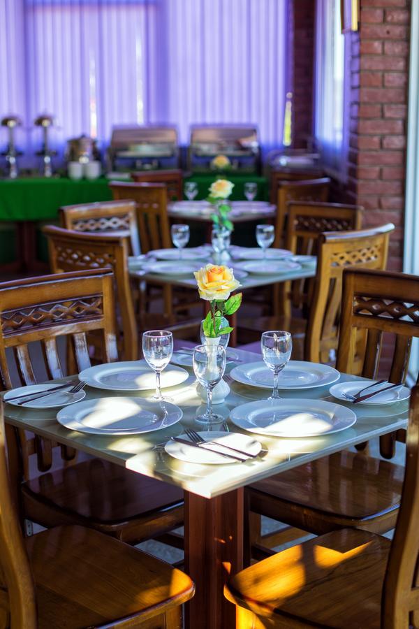 Hotel Rich Pyin Oo Lwin Exterior foto